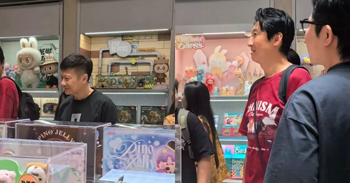 錢嘉樂洪天明北上掃潮玩 兩大男人pop mart狂入貨 網民笑稱：唔識名照樣掃！