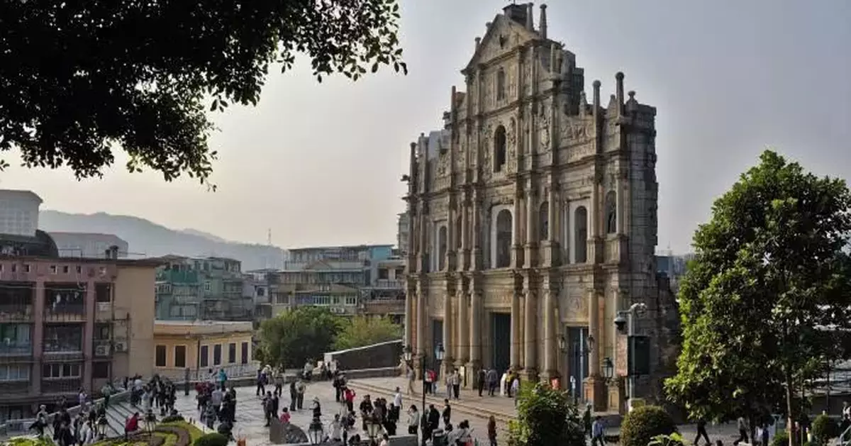 澳門3G流動網絡退場　門市現人龍要求協助處理通話功能異常情況