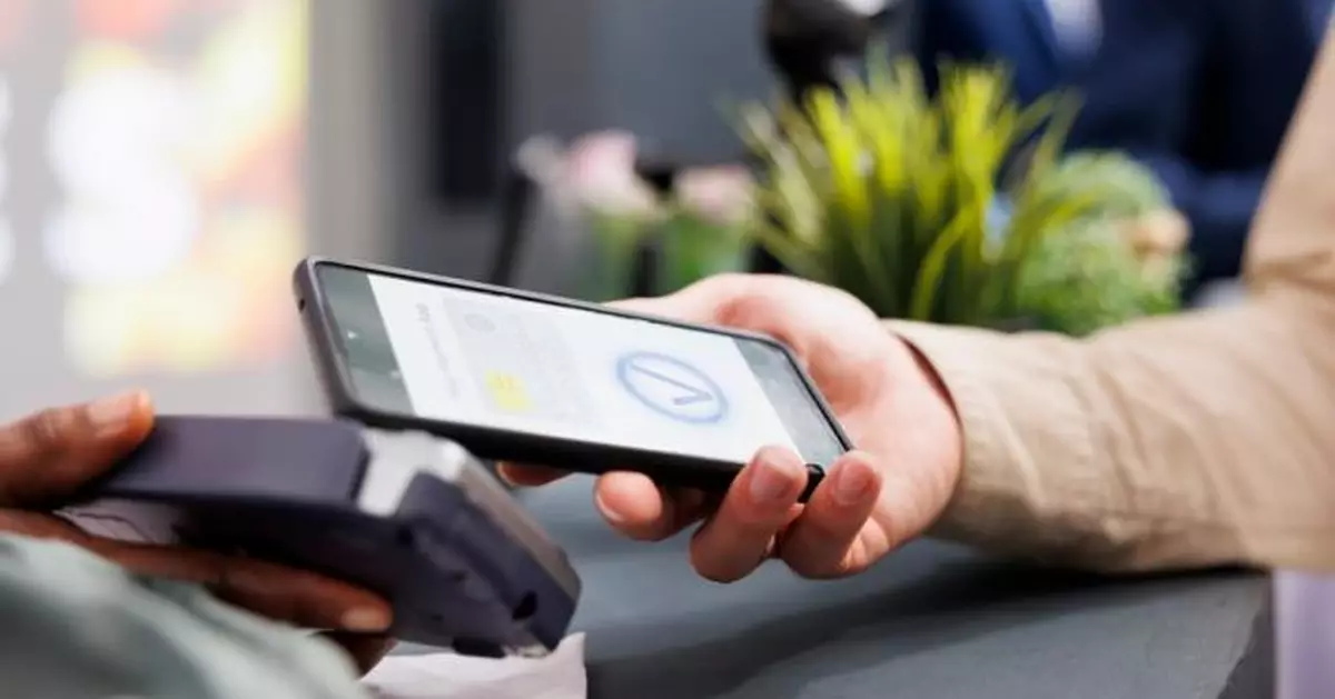 兩杯酒要近600蚊！英魔術師在賭城遭「雙重徵稅」 網民震驚：街邊買更抵