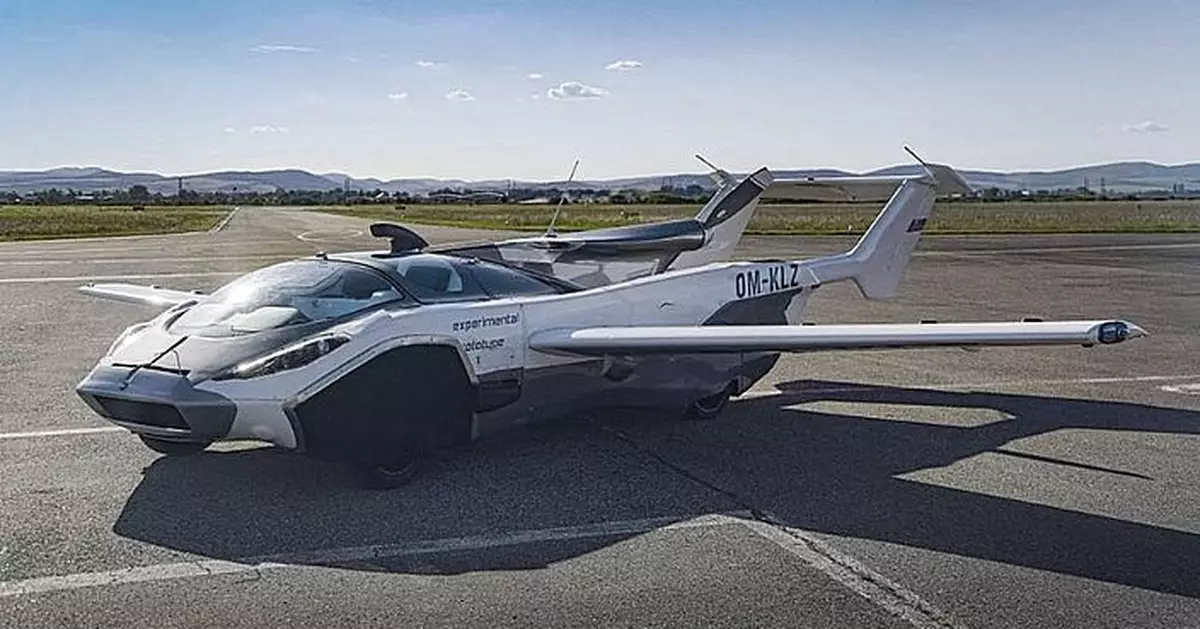 陸空雙棲不是夢！全球首款量產飛行車AirCar 2026上市  2分鐘即可變形起飛