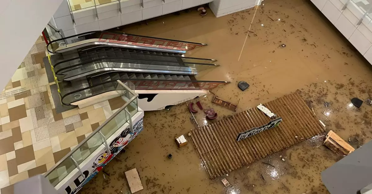 熱帶風暴「蝴蝶」逼近本港渠務署提前部署　 水浸風險較高地點防洪設備準備就緒