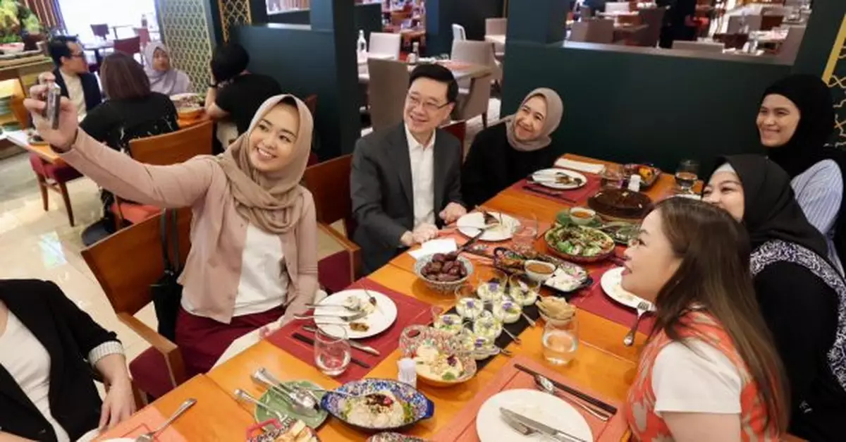 香港獲最具潛力穆斯林友善旅遊目的地殊榮　李家超稱繼續加強推廣