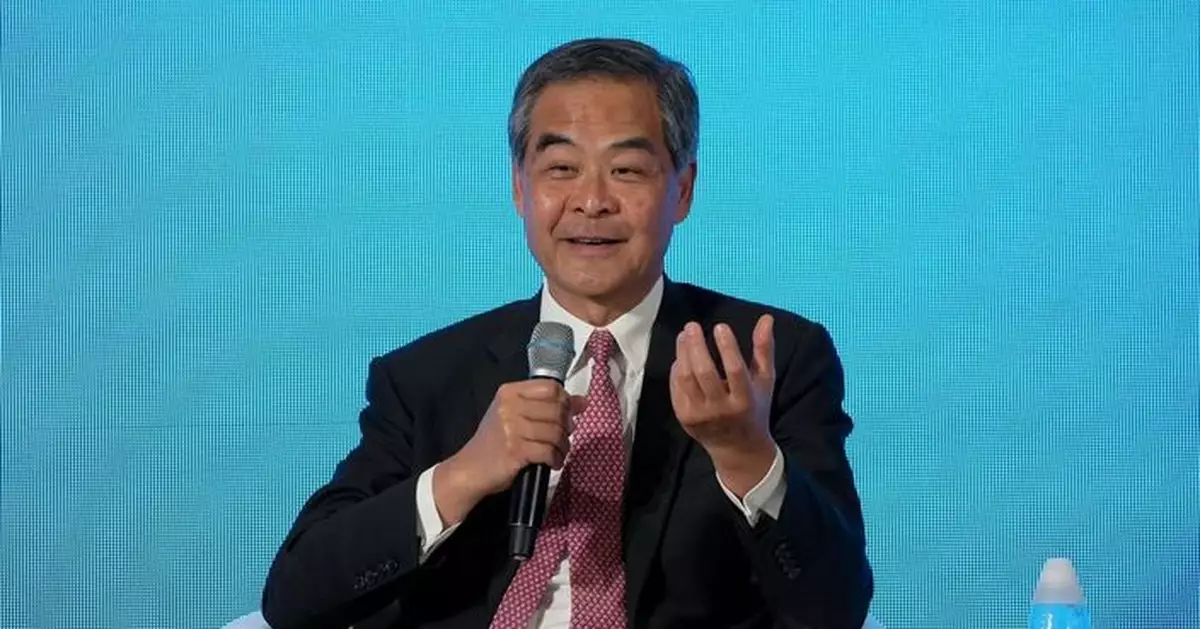 梁振英：舖位丟空不需單看地產代理數字 政府統計數字很科學