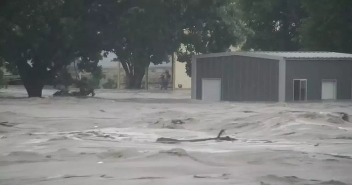 美國得州暴雨引發洪災 增至24死十多個縣進入緊急狀態