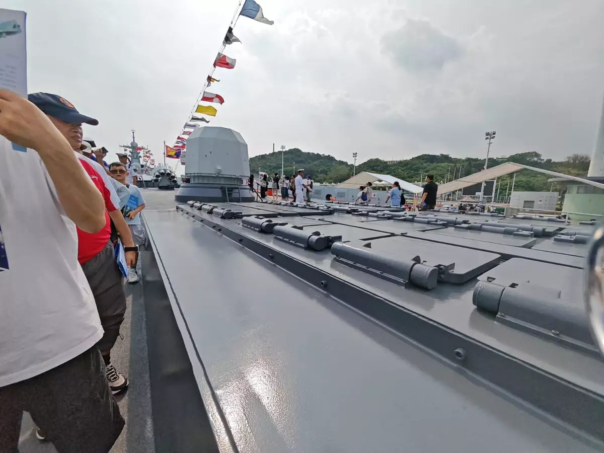 運城艦的甲板。讀者提供圖片