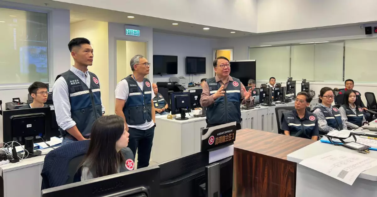 風暴韋帕｜陳國基視察監察支援中心 稱政府嚴陣以待做好應對準備