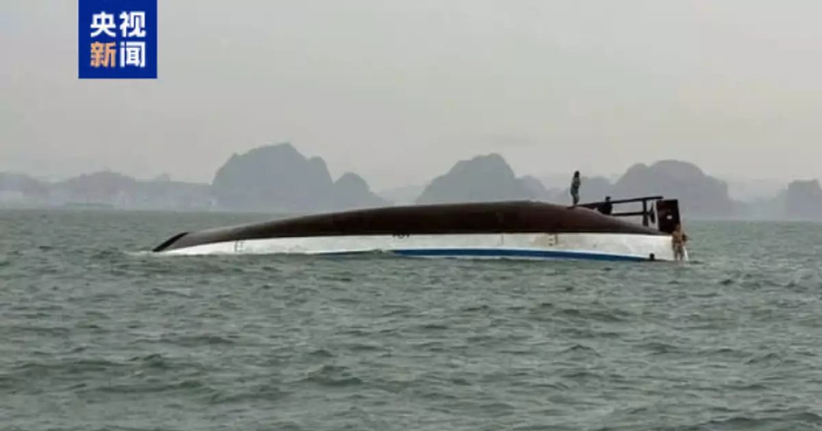 越南下龍灣載53人遊船翻沉最少27死多人失蹤