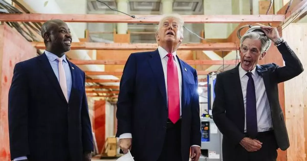 特朗普到聯儲局總部視察翻新工程　與鮑威爾討論利率問題形容有成效