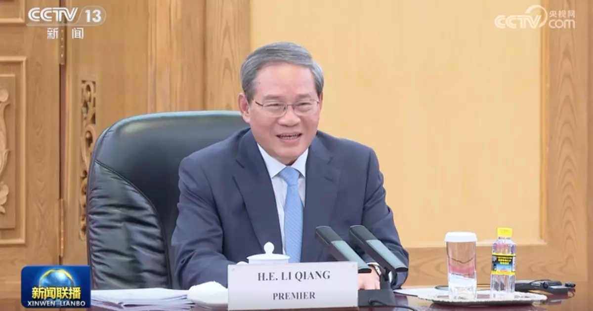 國常會：要加快培育服務消費新增長點　促進消費能力和意願提升