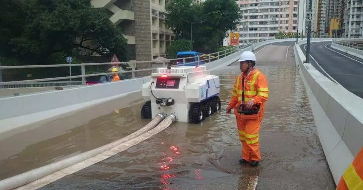 渠務署紅雨黑雨警告期間確認8宗水浸   均於1至2小時內完成處理
