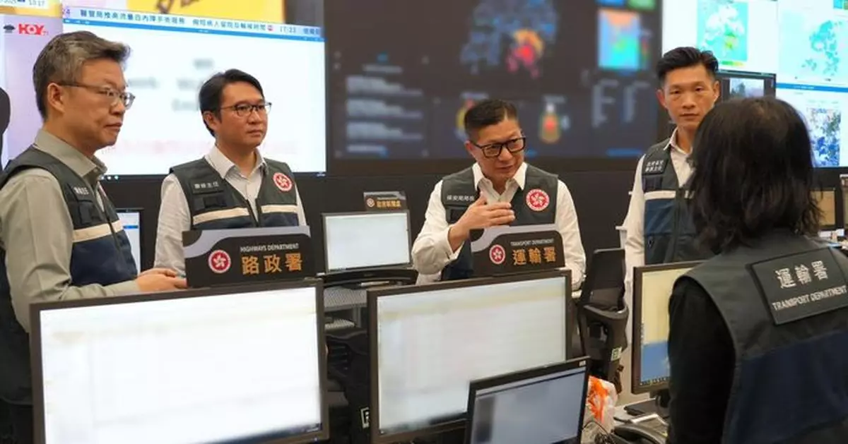 天文台一度發出黑色暴雨警告 鄧炳強稱多個部門迅速協調應變措施