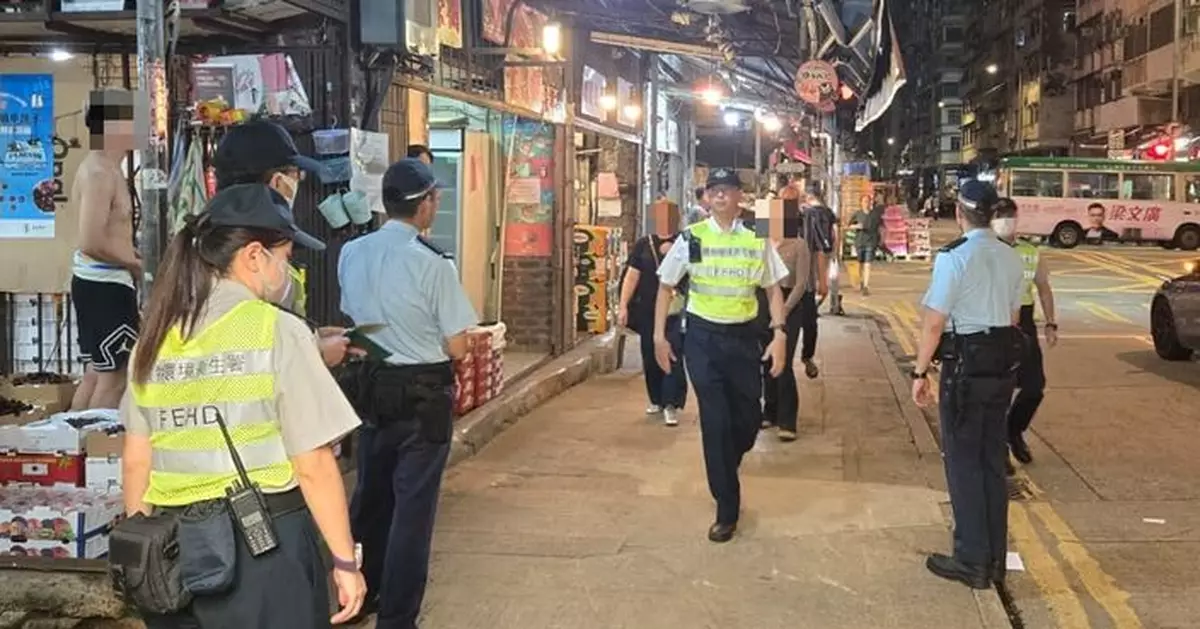 警方及食環署油麻地打擊阻街及交通違例 共發14張牛肉乾及傳票