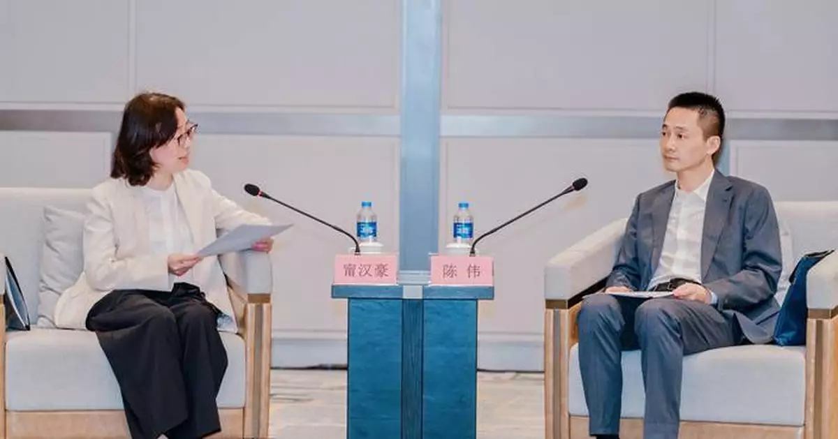 訪京行程最後一日 甯漢豪率參訪團出席座談會