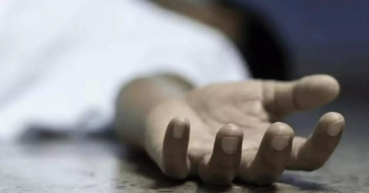 葡國女重達逾百公斤 不慎跌倒壓瘦弱丈夫身上竟將他活活壓死