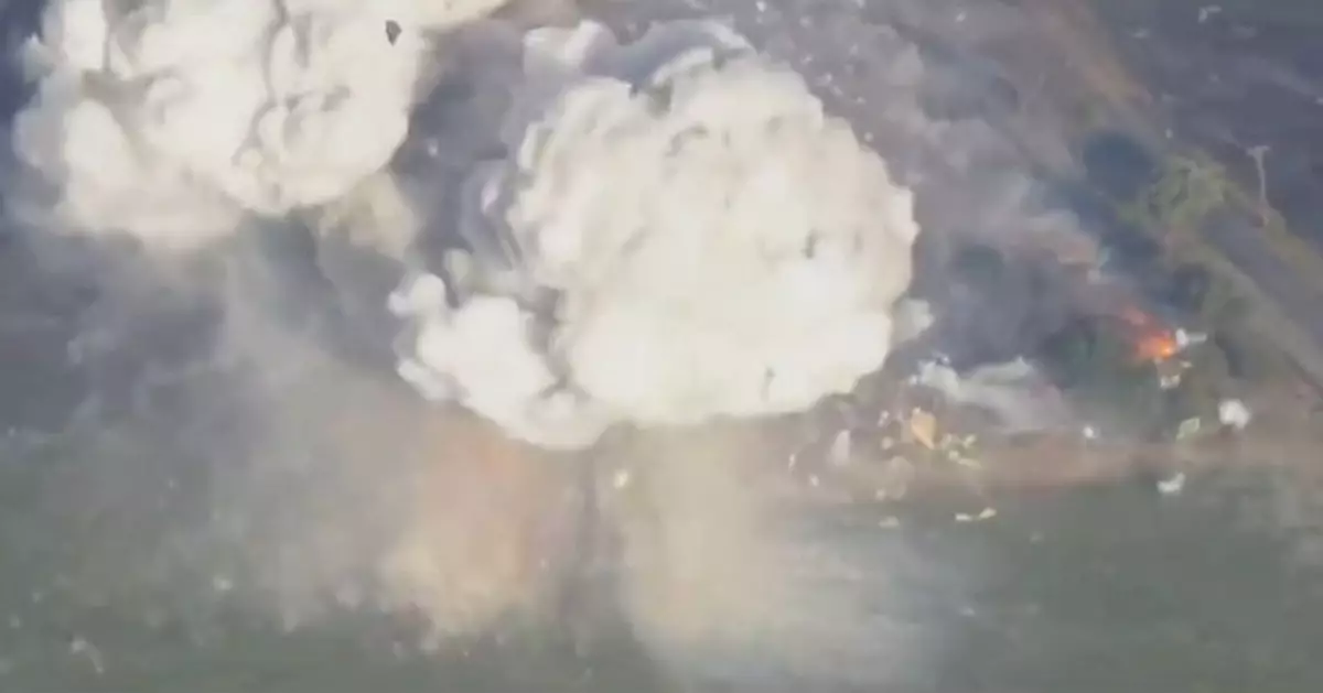 加州煙花倉大爆炸 火光沖天4.5公里似末日電影 居民：窗都震裂！