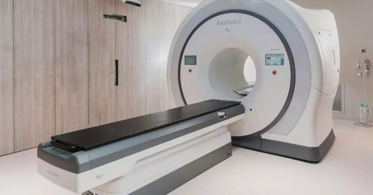 MRI奪命！美6旬漢戴金屬鏈闖入核磁共振室 瞬間被「吸噬」重傷身亡