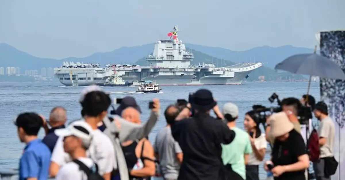 山東艦編隊訪港｜編隊訪港5日　市民爭睹風采