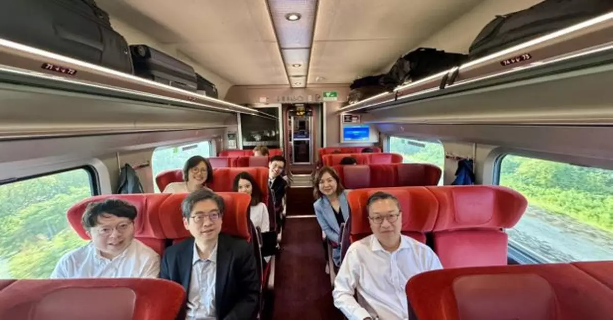 林定國完成荷蘭阿姆斯特丹行程前往巴黎