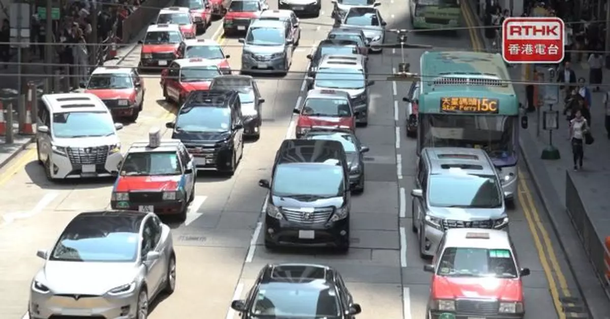 網約車規管｜司機許可證擬有效期5年不得轉讓　車齡不超過7年