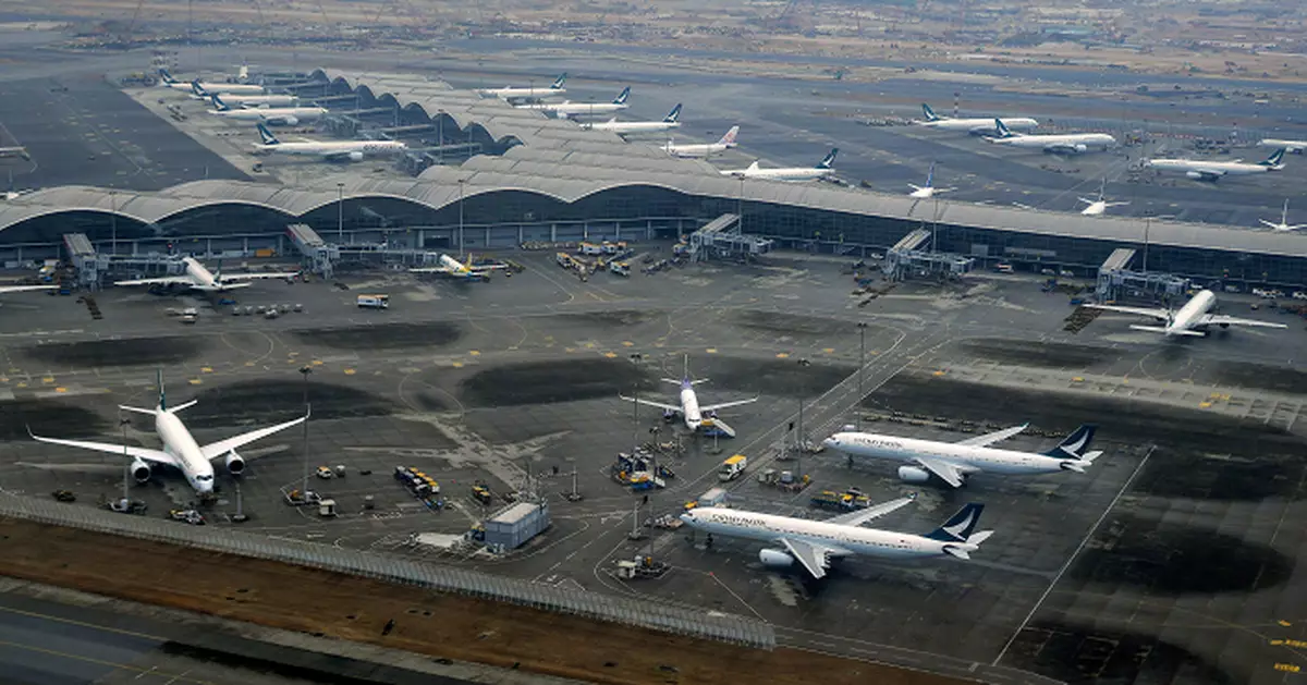 機場暴雨期間停機坪小範圍水浸　31班航班取消及590班延誤