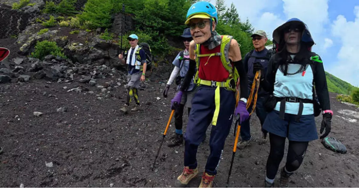 攻頂海拔3776米富士山 日本102歲人瑞創紀錄成「史上最年長登頂男性」