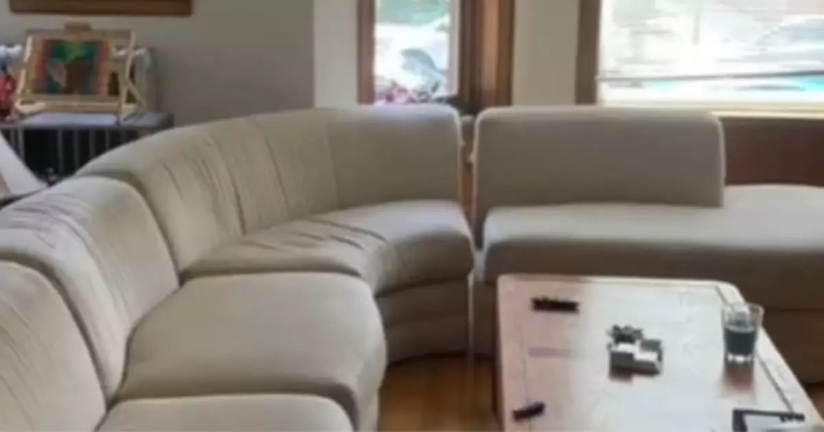 美國女4000蚊賣掉舊梳化 上網驚揭係名師設計市值或達16萬