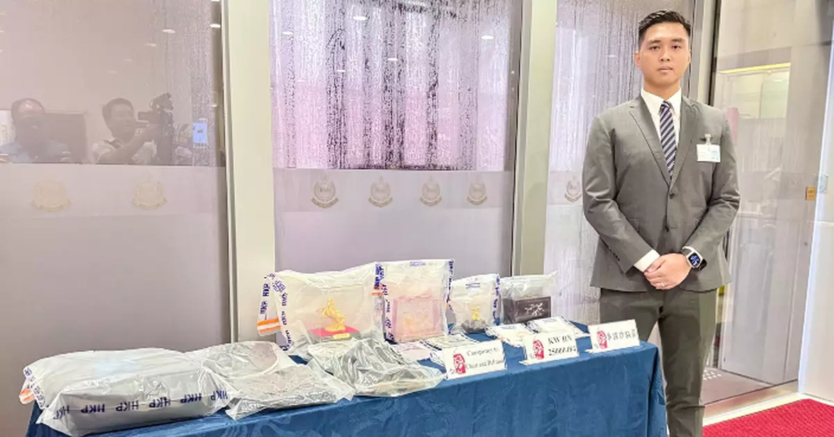 警破假身分證騙銀行轉走存款購買珠寶詐騙集團拘兩人 涉款800萬元