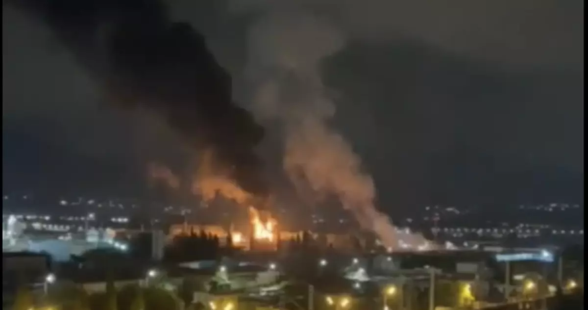 俄羅斯索契油庫遭無人機襲擊引發大火　火勢已受控無人員傷亡