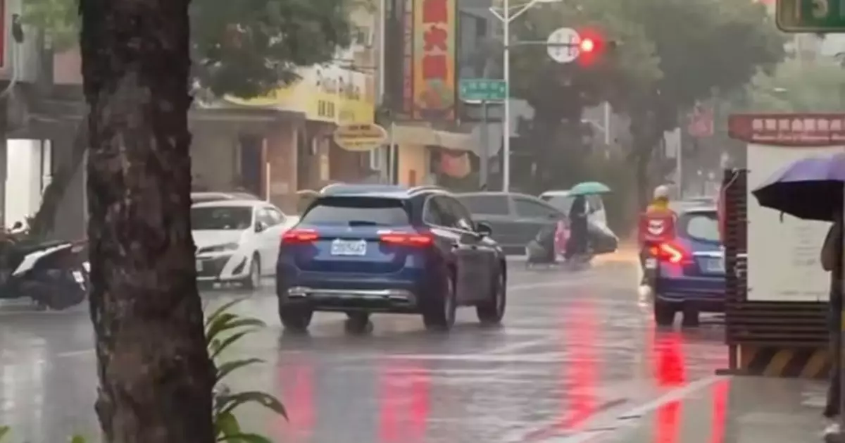 台灣中南部連日暴雨造成4死74傷3失蹤 累計疏散5800人