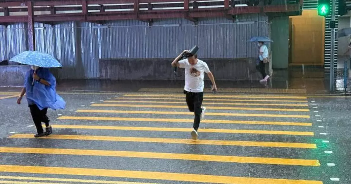 天氣 | 天文台發局部地區大雨提示 料赤鱲角雨勢特別大或現嚴重水浸