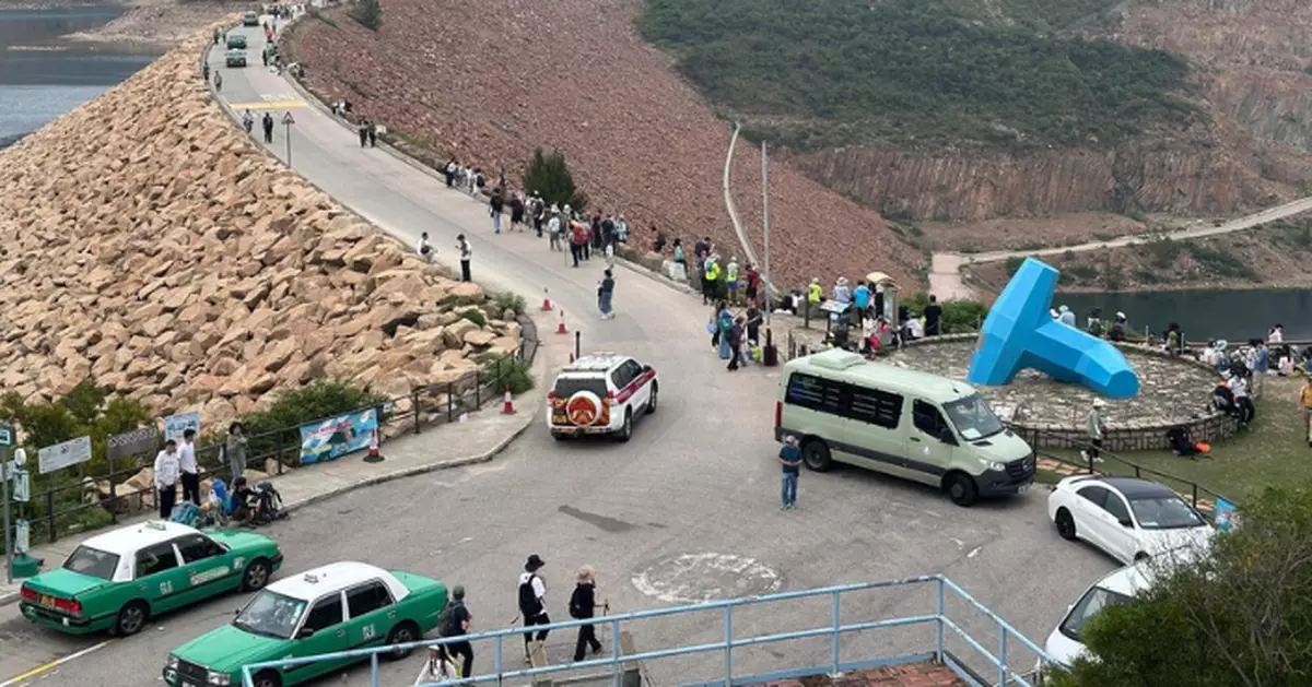 政府將採取多項優化措施 東壩國慶黃金周專線小巴加車加班次