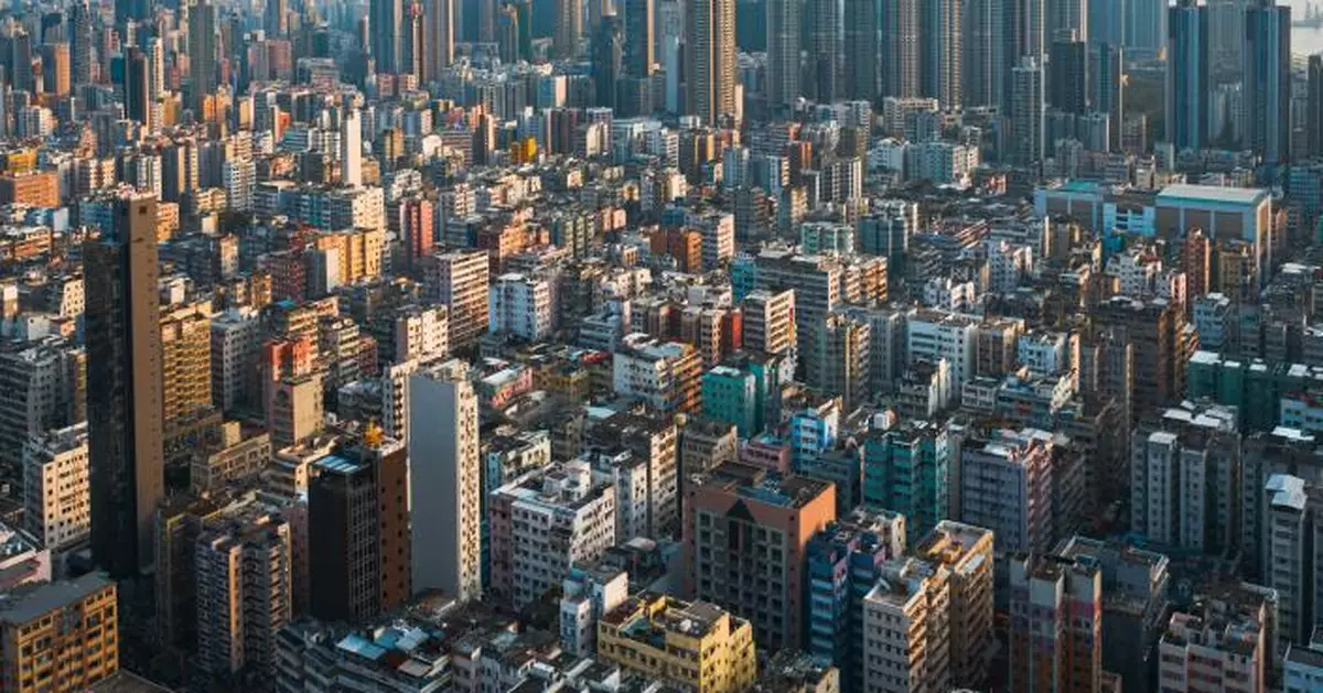 嶺大研究﹕舊樓長者住所半數無電梯 倡提供樓梯機接送服務