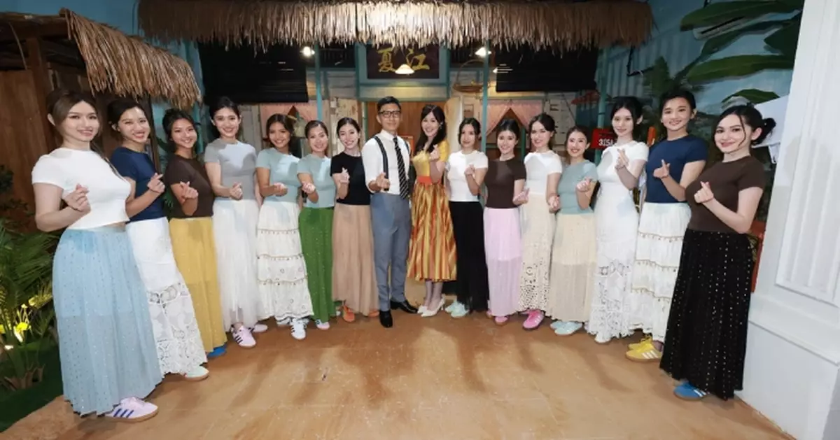 香港小姐2025｜檳城外景拍攝再有新造型曝光 貼身彩色Casual Wear晒可愛活潑面