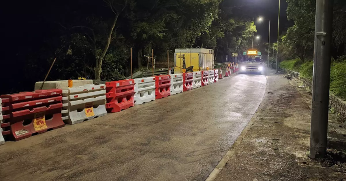 新娘潭路近涌背段一條行車線及行人路重開 單線雙程行車