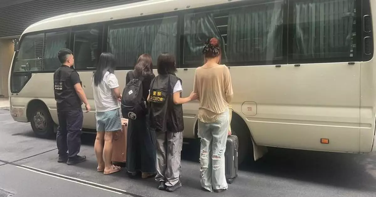 警方灣仔多個樓上單位掃黃 拘9名内地女子涉違反逗留條件