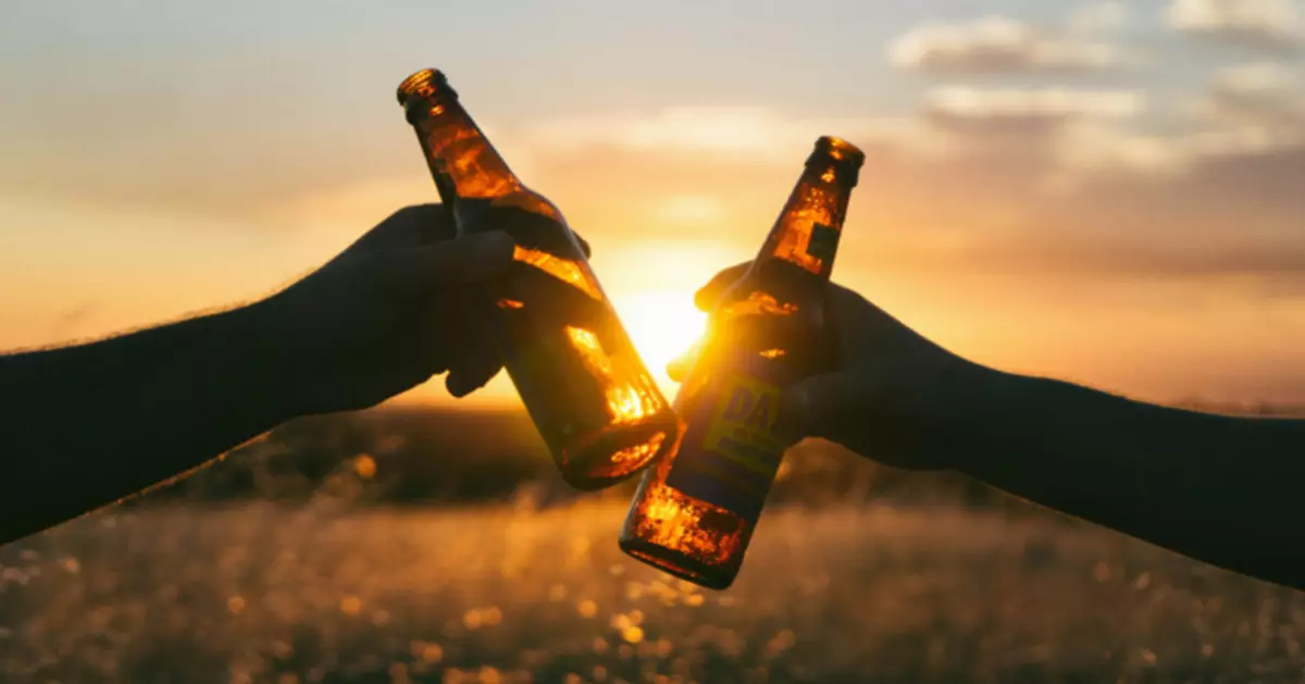 英研究敲警鐘！每周飲超過8支啤酒恐爆肝 死亡風險激增2.2倍