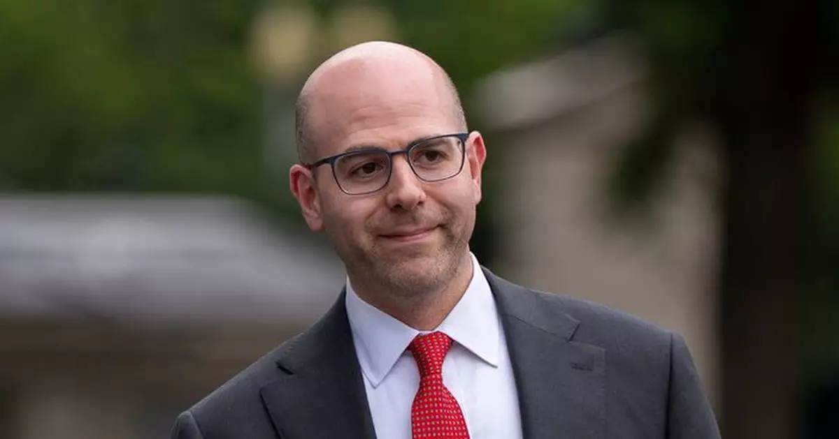 特朗普宣布將提名白宮經濟委員會主席米蘭暫任聯儲局理事