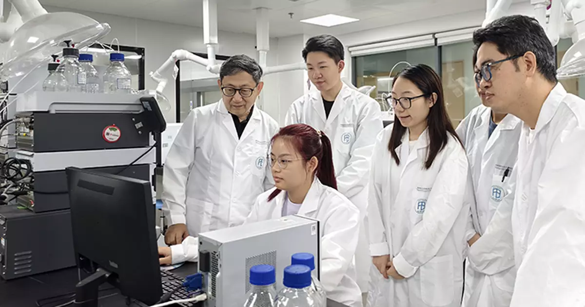 浸大研發「微流控流式分析儀」降成本 推動精準醫療普及