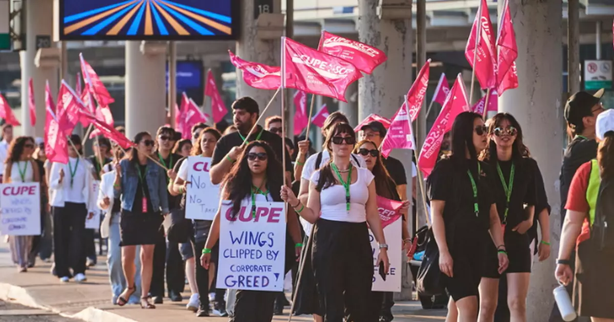 加航空服員罷工 政府令以仲裁結束工潮遭批偏袒資方