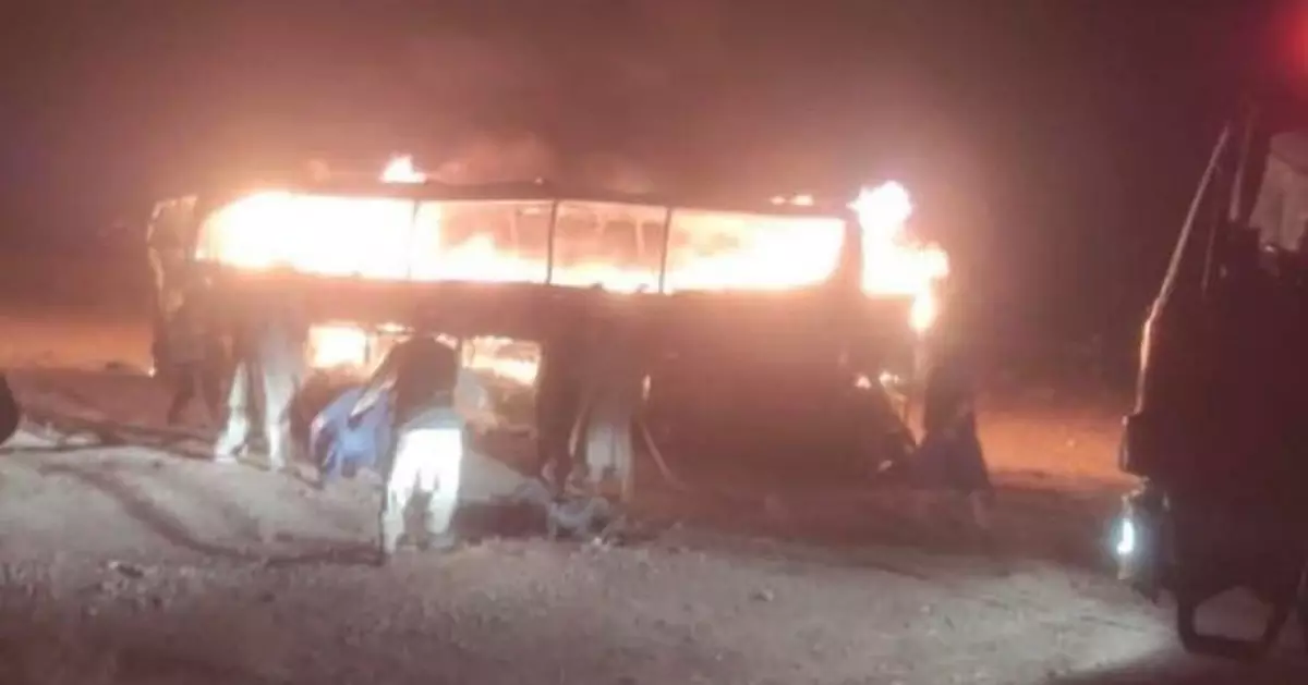 阿富汗車禍逾50死包括兒童 疑載客車輛超速及司機疏忽所致