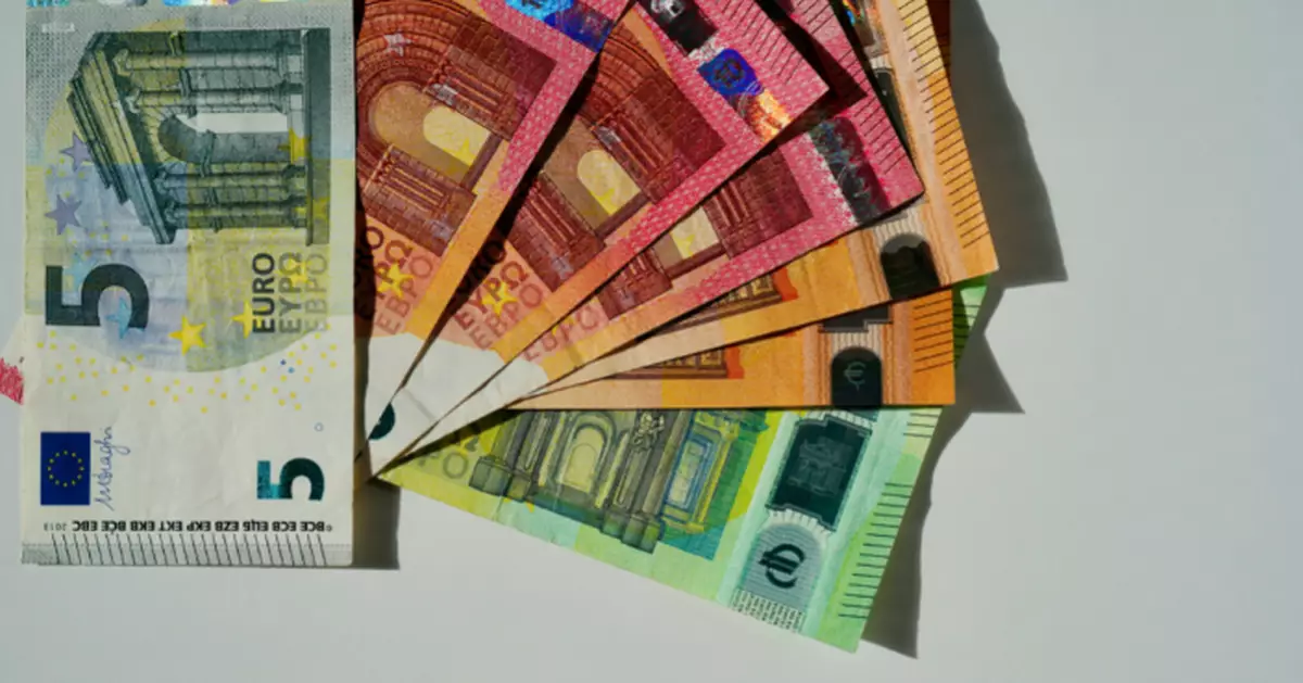 離職18個月仲有糧出？瑞士教師袋34萬終被踢爆 辯解竟稱唔知情