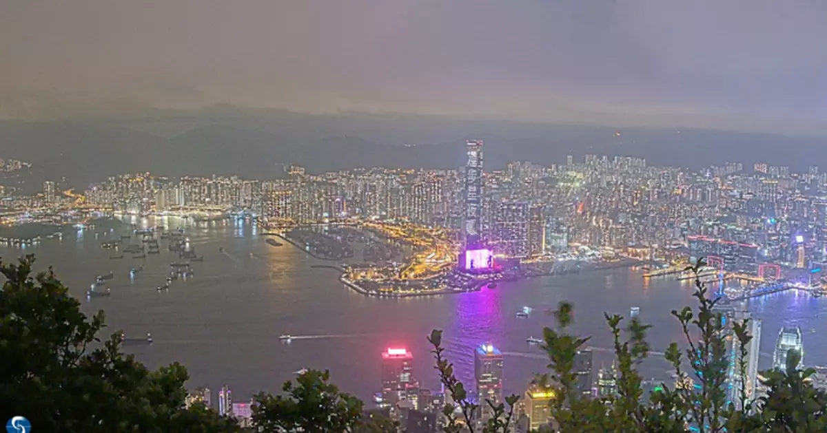 天氣｜1號信號續生效 天文台料強陣風吹襲呼籲市民盡快躲避