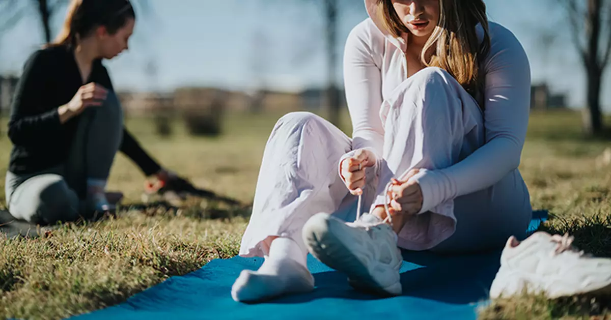 身材焦慮OUT！Z世代拋棄瑜珈褲 改穿「oversized 寬鬆褲」