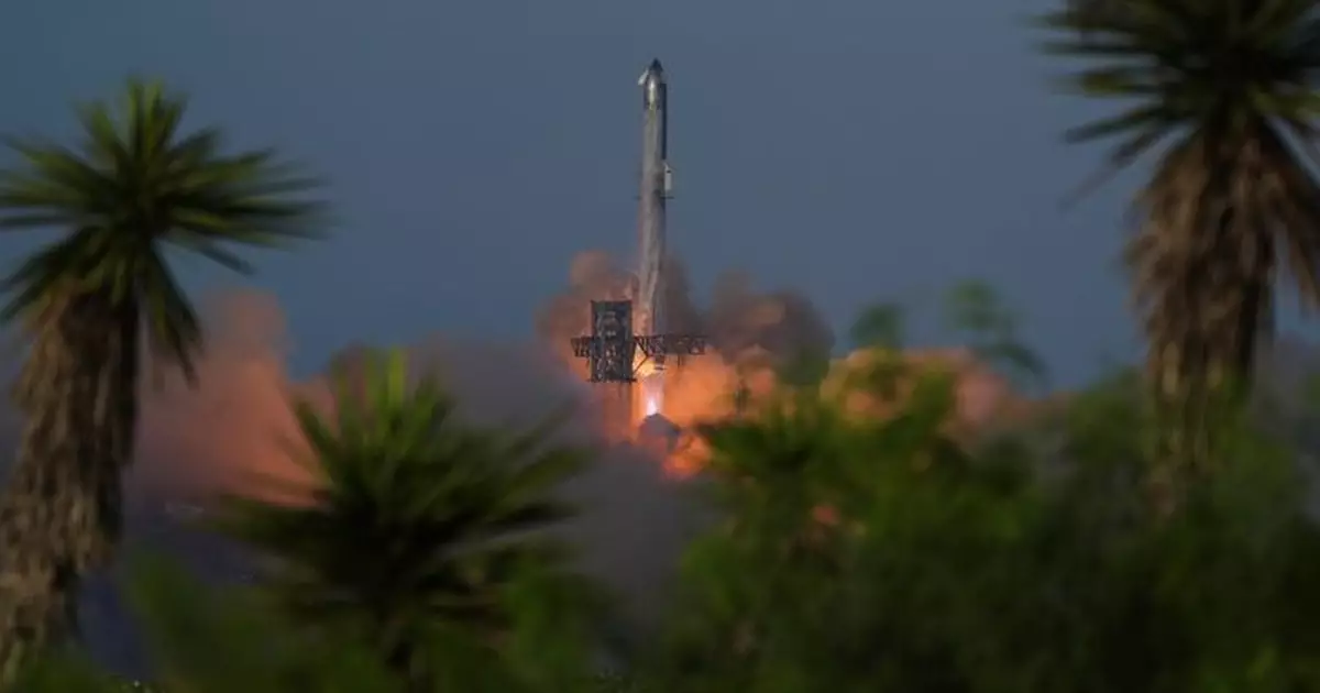 SpaceX「星艦」第10次試飛成功　馬斯克讚揚團隊表現出色