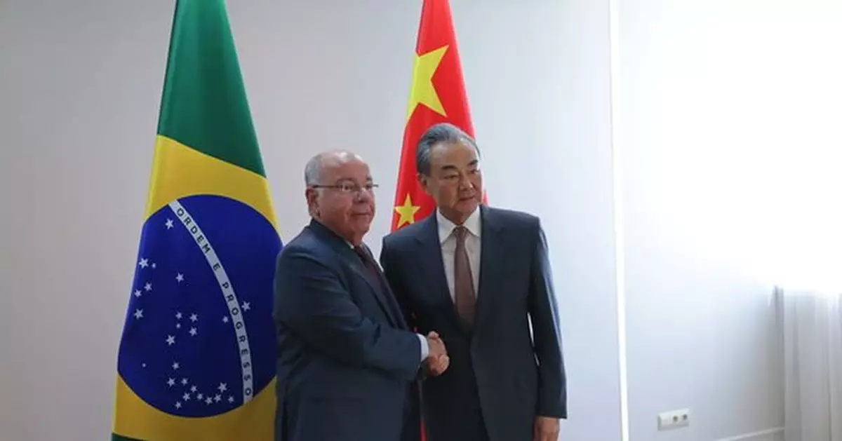 王毅與巴西外長通電話 稱願加強協調與金磚國家共同抵制霸凌行徑