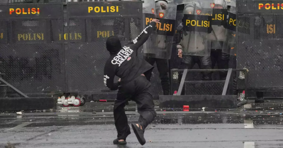 印尼示威未止 總統普拉博沃指政黨同意取消多項議員福利特權 斥有示威構成叛國