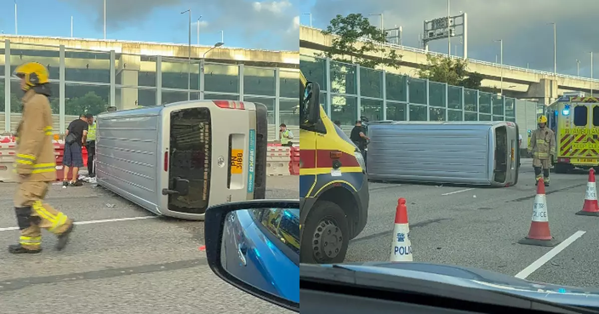 粉嶺公路4車相撞輕型貨車翻側　車上5人輕傷