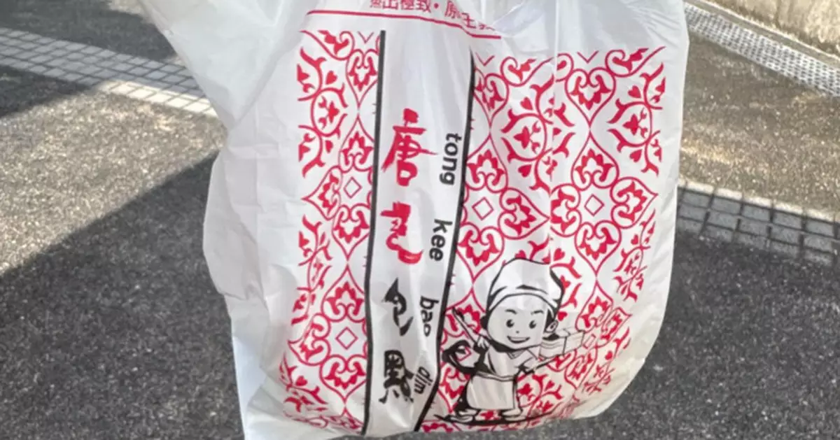 港女唐記買包遭陌生男加單感荒謬 曾任職網民竟指事情偶有發生？