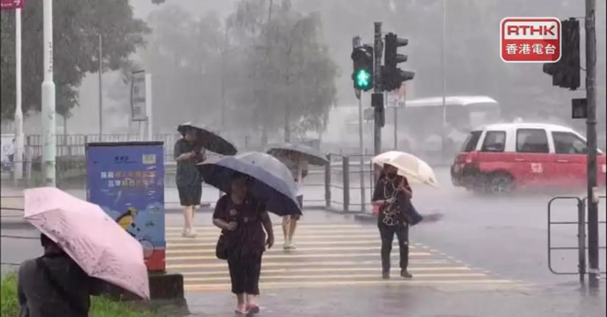 黑雨信號長逾11小時　天文台今年暫發4次黑雨信號歷來最多