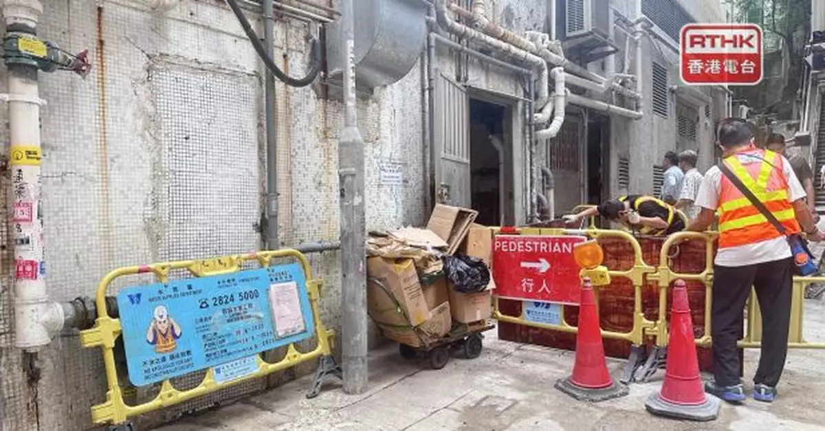 北角明苑中心下午5時許全幢恢復水電供應